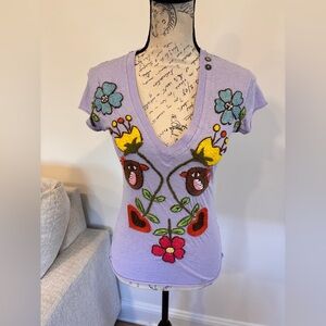 Joystick by Johnny Was purple embroidered tee size small